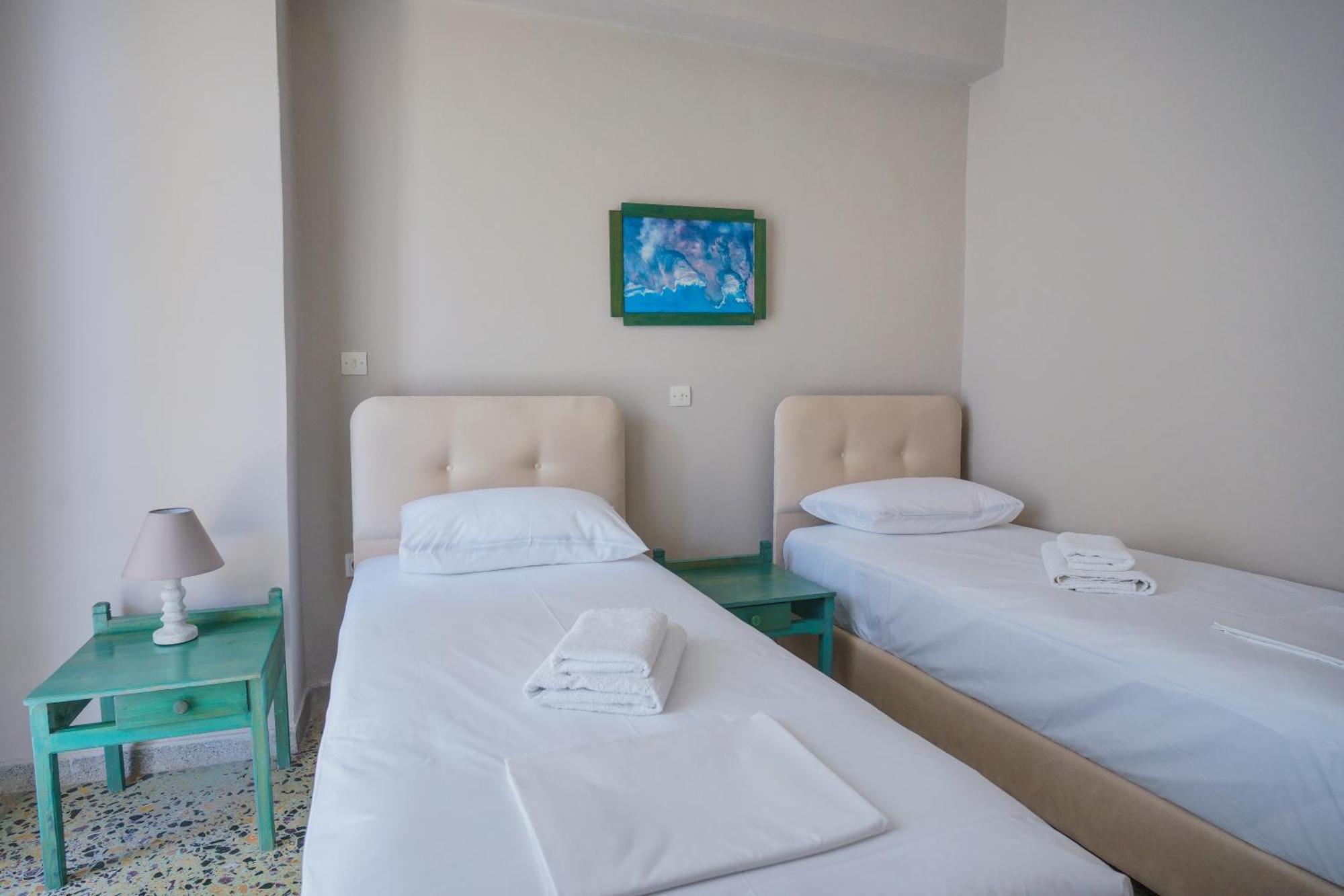 Hotel Korfos - Ξενοδοχείο Κόρφος Renovated Екстериор снимка