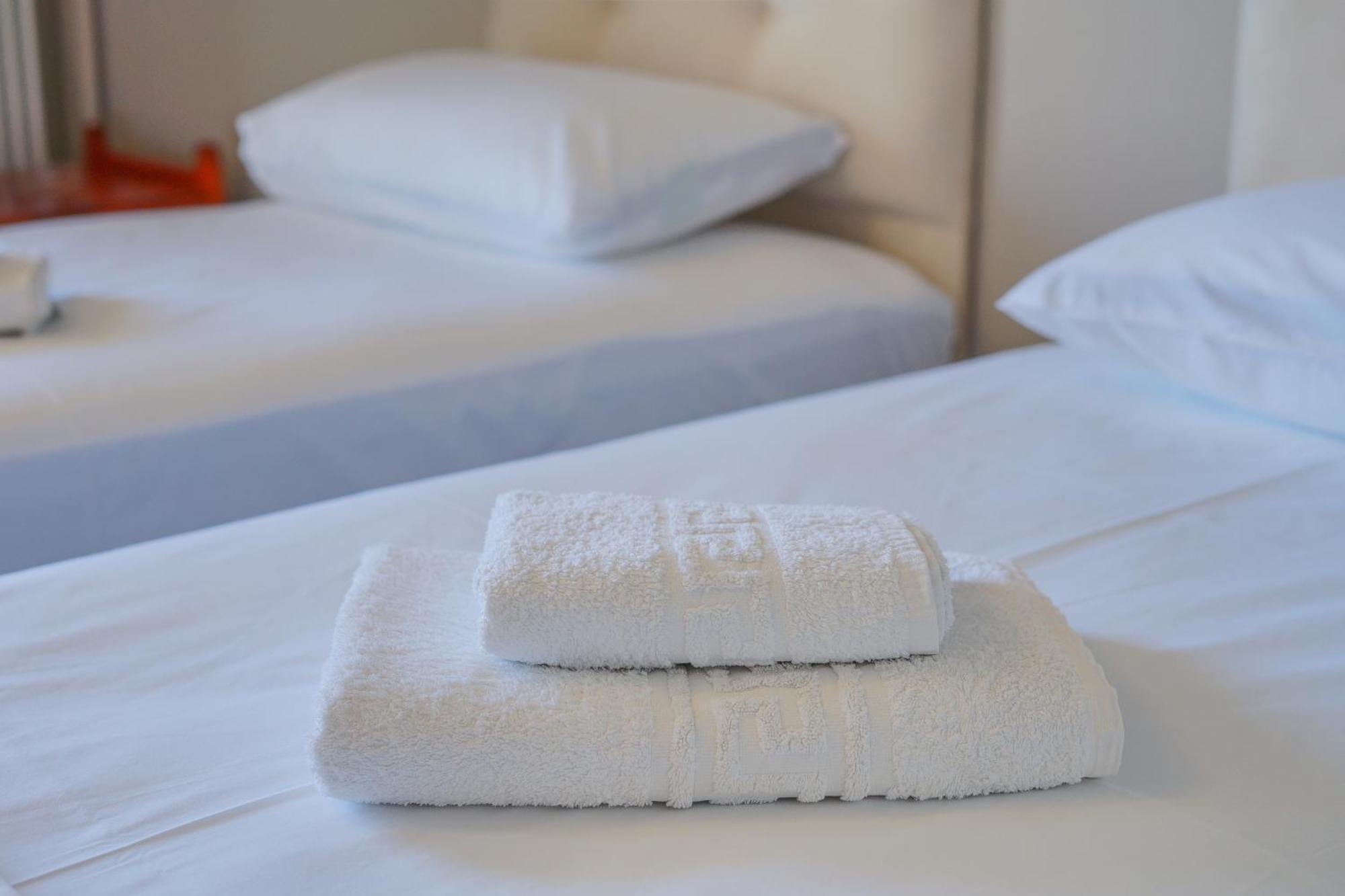 Hotel Korfos - Ξενοδοχείο Κόρφος Renovated Екстериор снимка