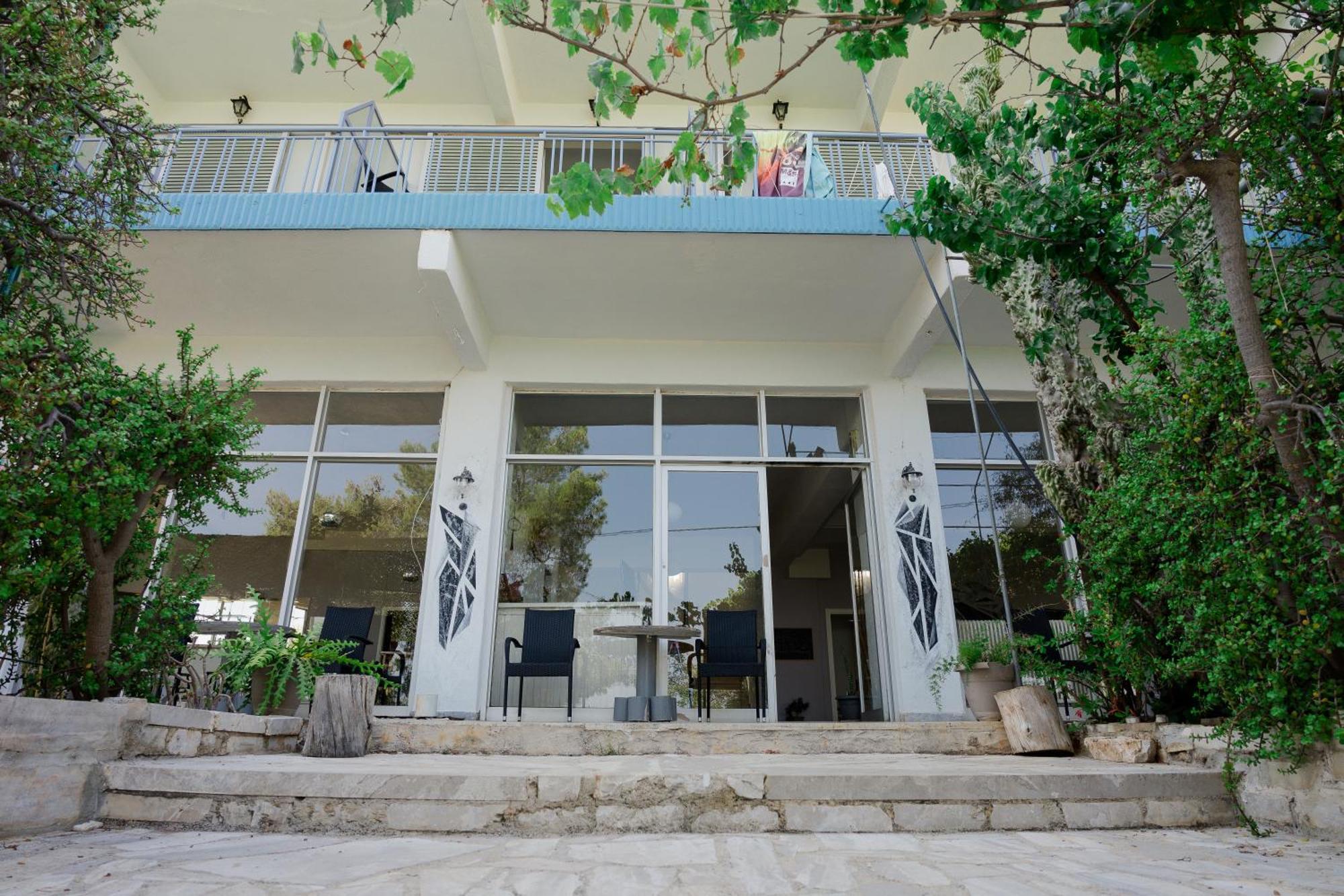 Hotel Korfos - Ξενοδοχείο Κόρφος Renovated Екстериор снимка