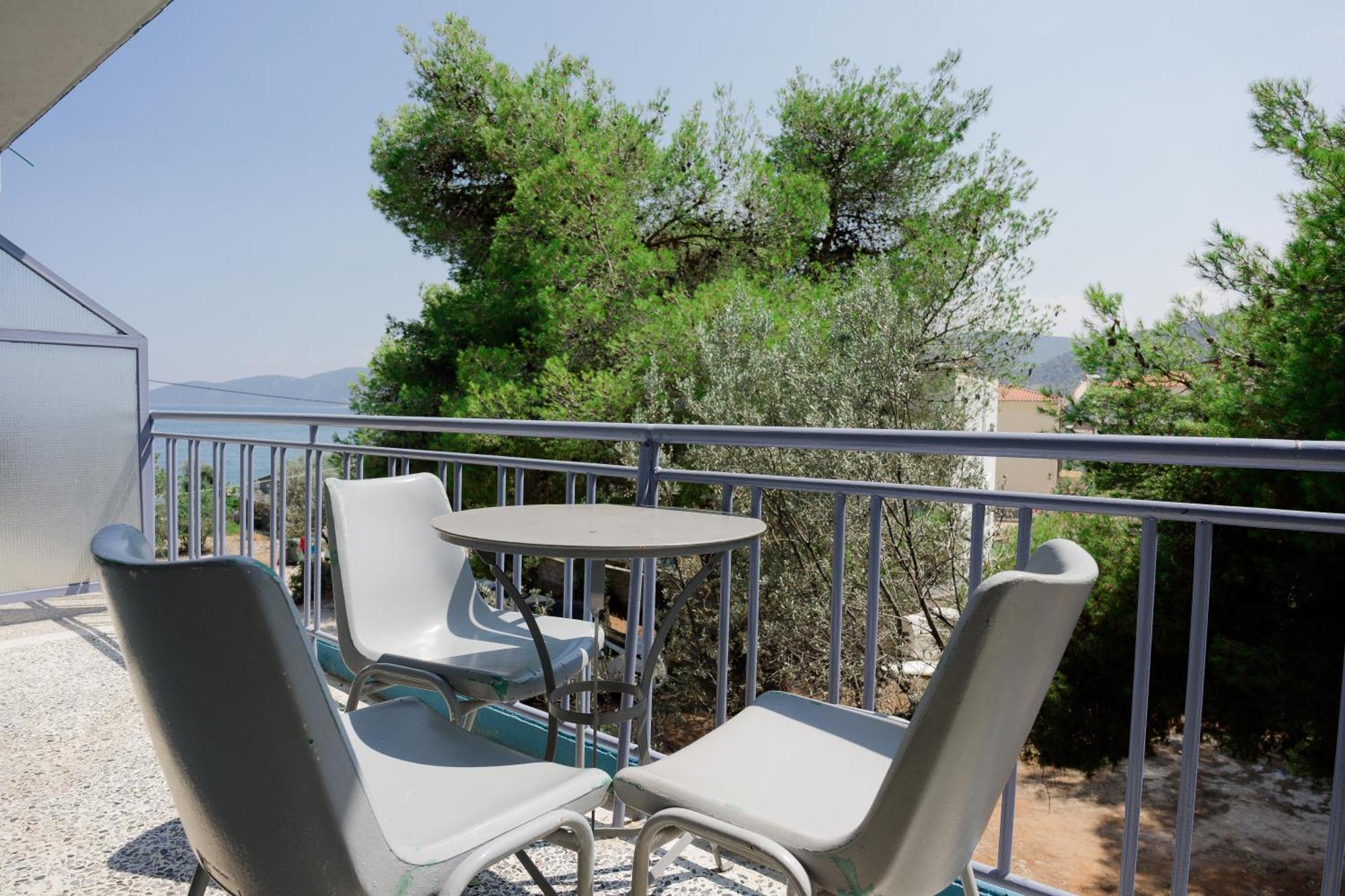Hotel Korfos - Ξενοδοχείο Κόρφος Renovated Екстериор снимка