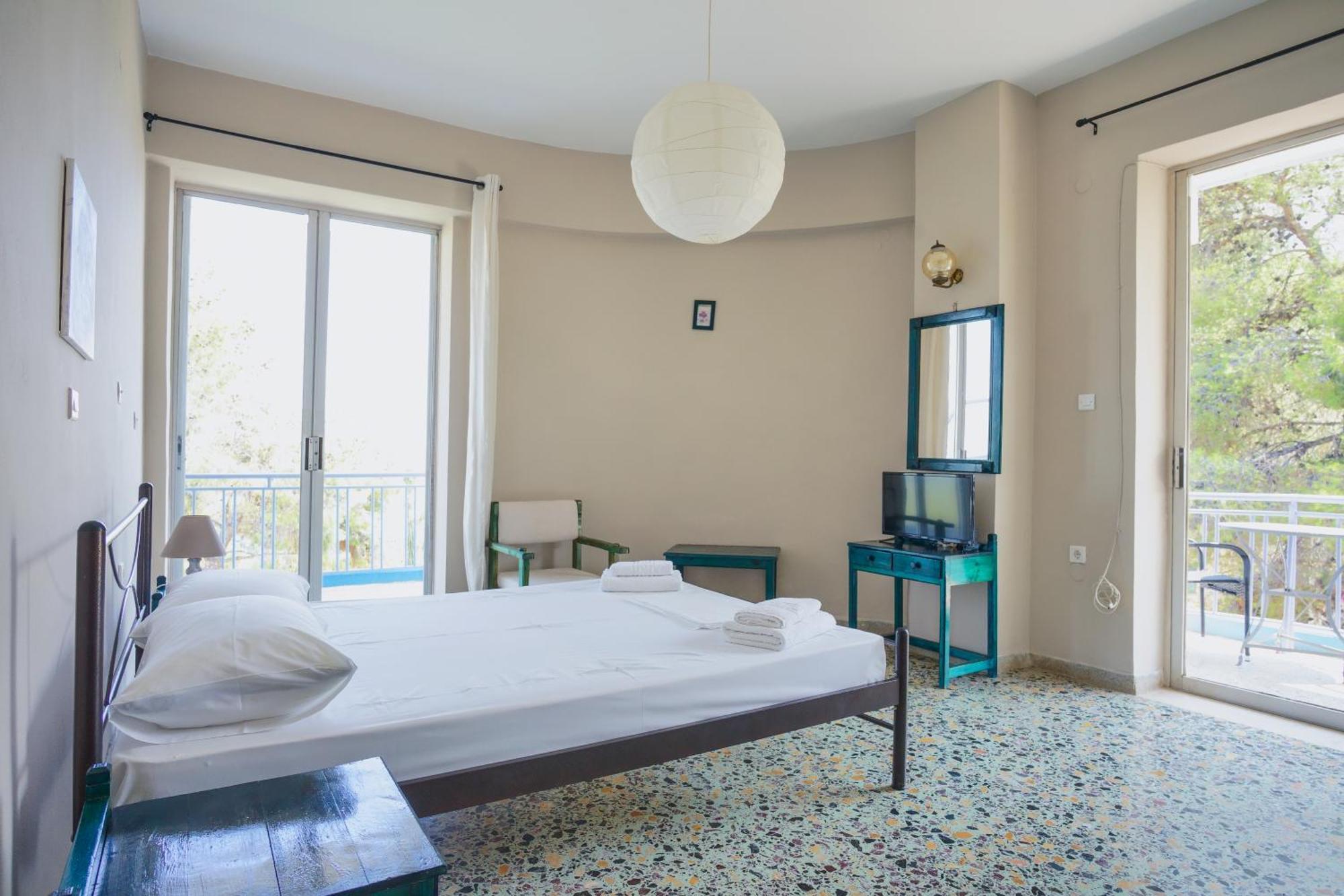 Hotel Korfos - Ξενοδοχείο Κόρφος Renovated Екстериор снимка