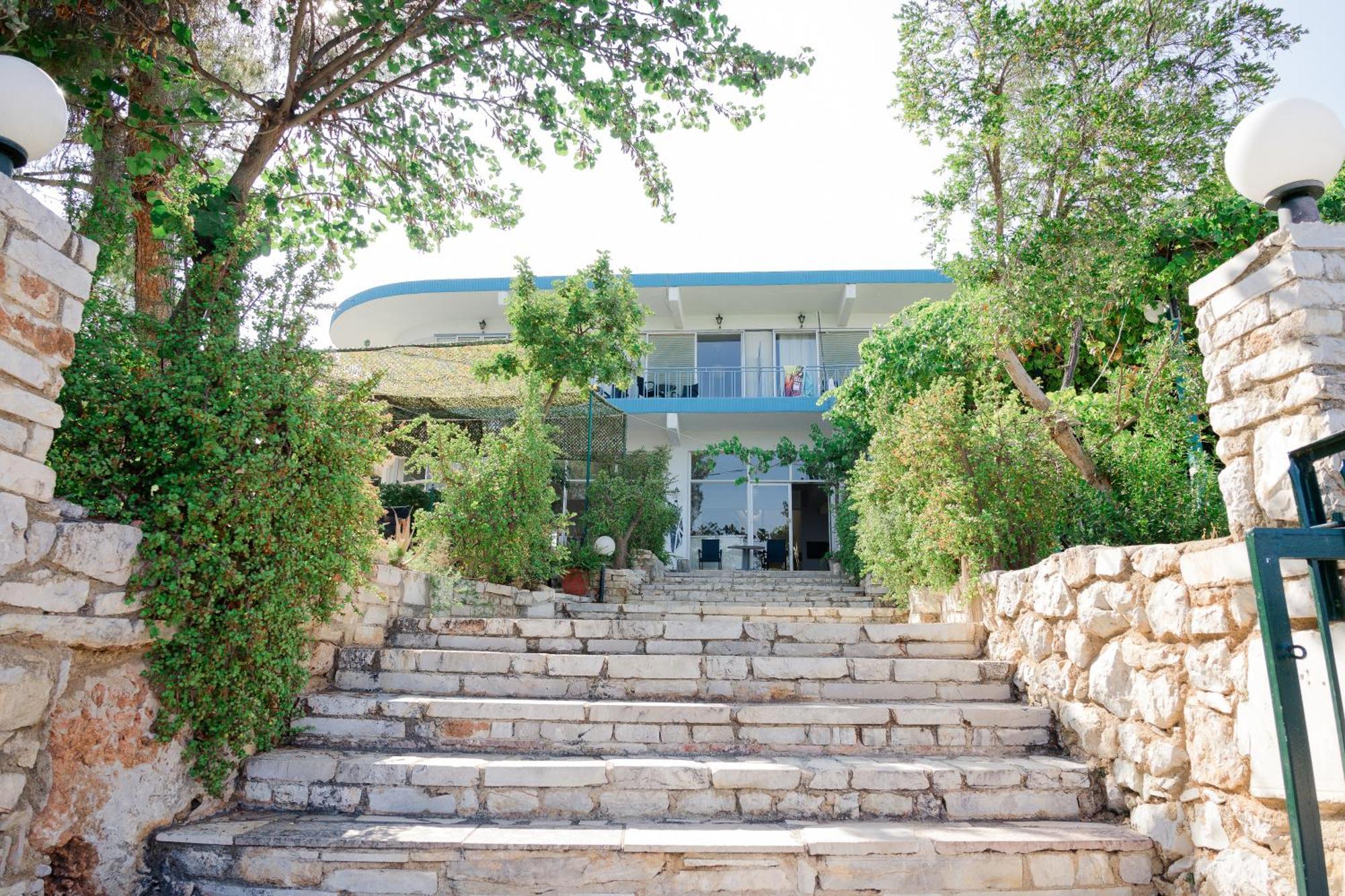 Hotel Korfos - Ξενοδοχείο Κόρφος Renovated Екстериор снимка